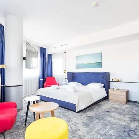 Qubus Hotel Krakow Exterior photo