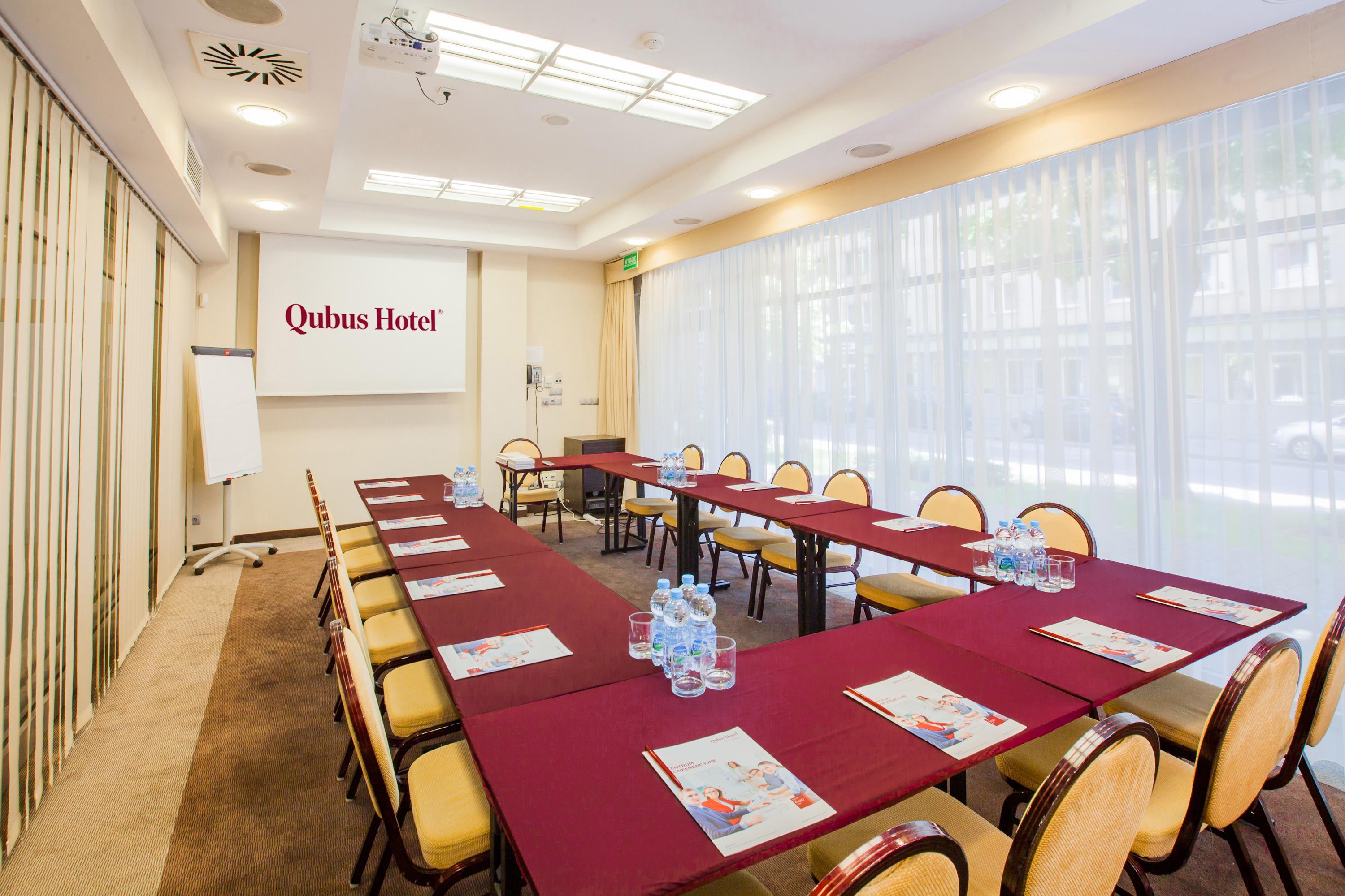 Qubus Hotel